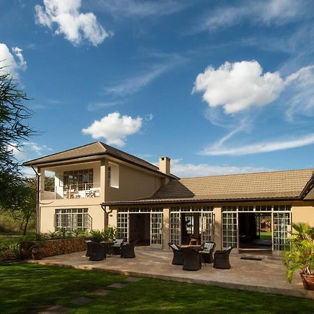 Отель The Safari House Usa River Экстерьер фото